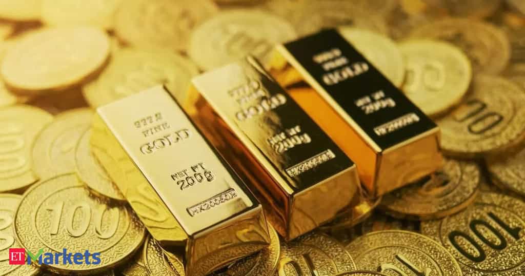 Gold prices tumble below Rs 1.38 lakh/10 gms, silver remains firm. What should investors do now?