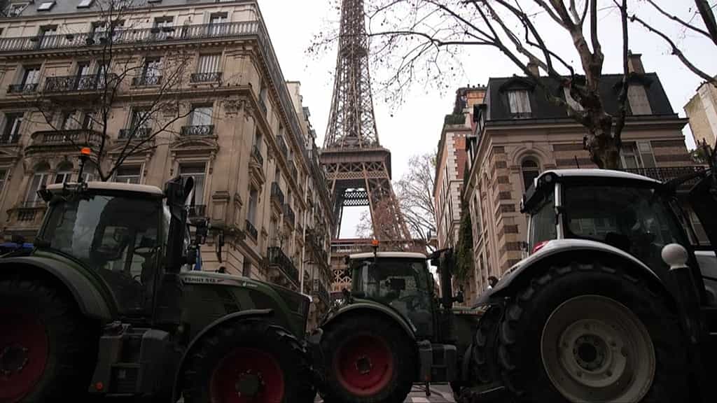 Farmers storm Paris with tractors to oppose EU-Mercosur deal