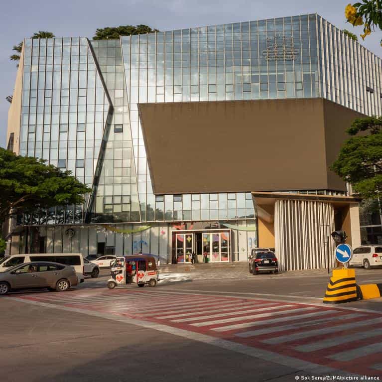 Cambodia extradites suspected crypto scam boss to China