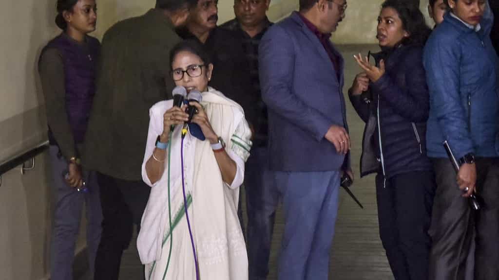 Mamata Benerjee took away key evidence during raids in coal ‘scam’ case against I-PAC official: ED