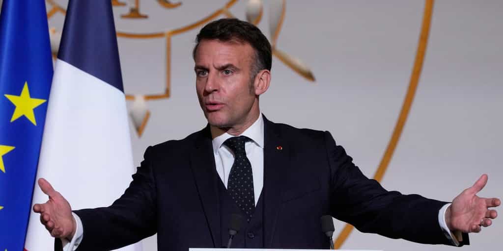 Emmanuel Macron déplore que les Etats-Unis « se détournent progressivement » de certains alliés et « s’affranchissent des règles internationales »