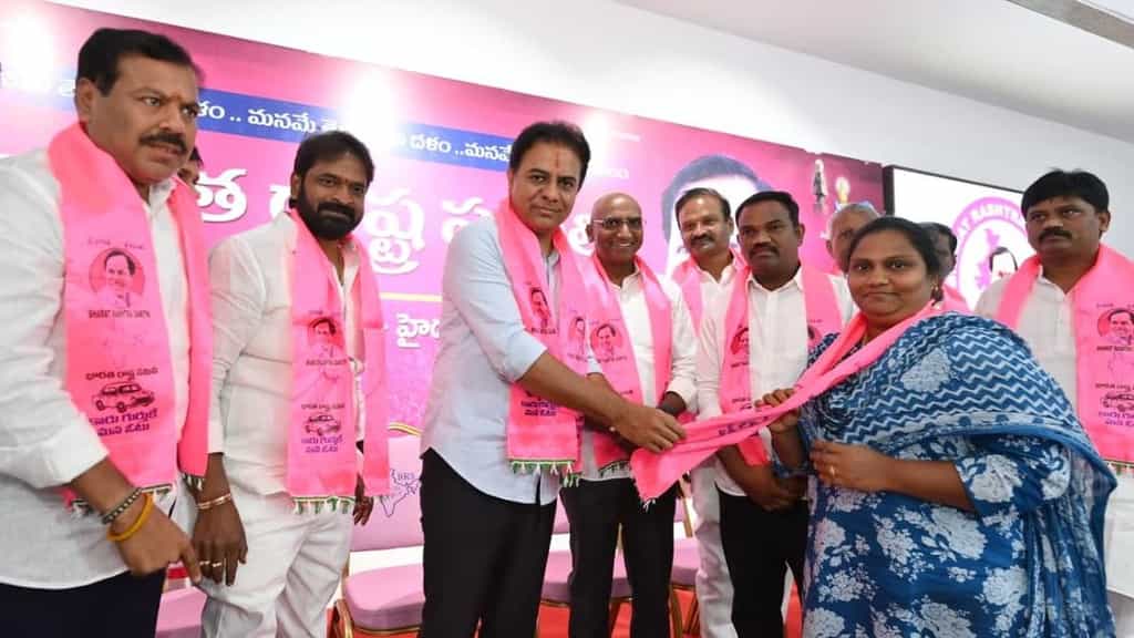 KTR accuses CM of stalling PRLIS to please his ‘political mentor’