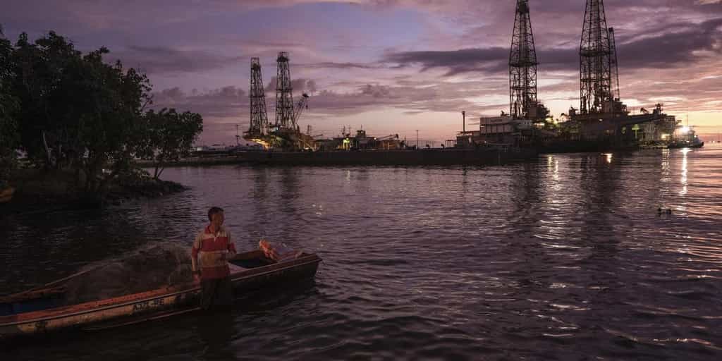 Donald Trump, porte-étendard d’un capitalisme toujours plus vorace en pétrole et en terres rares