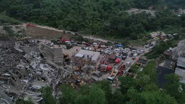 Philippines landfill collapse: At least 1 killed, 38 missing as mountain of trash comes crashing down—watch video | Today News