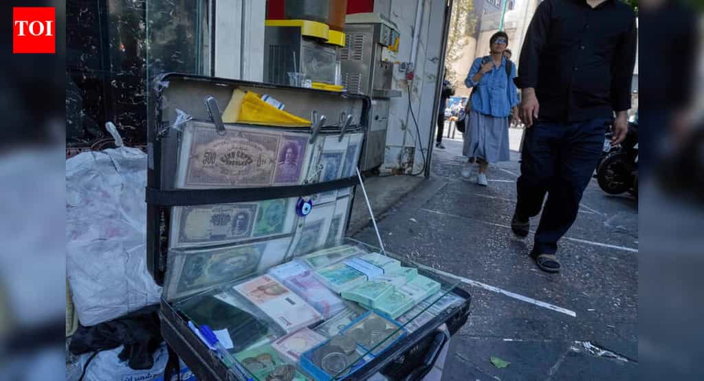 Iran Protests: Economic Collapse Sparks Uprising – A Turning Point for the Islamic Republic | World News