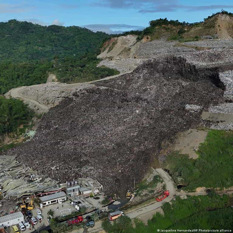 Philippines: Dozens missing after deadly landfill collapse