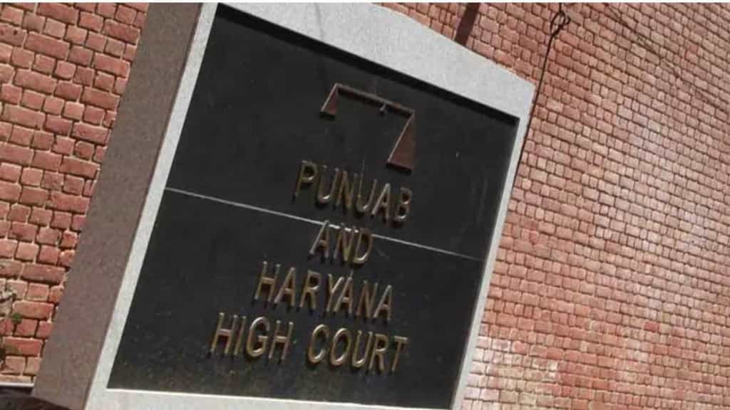 Punjab and Haryana HC comes down heavily on frivolous contempt plea, imposes Rs 30,000 costs