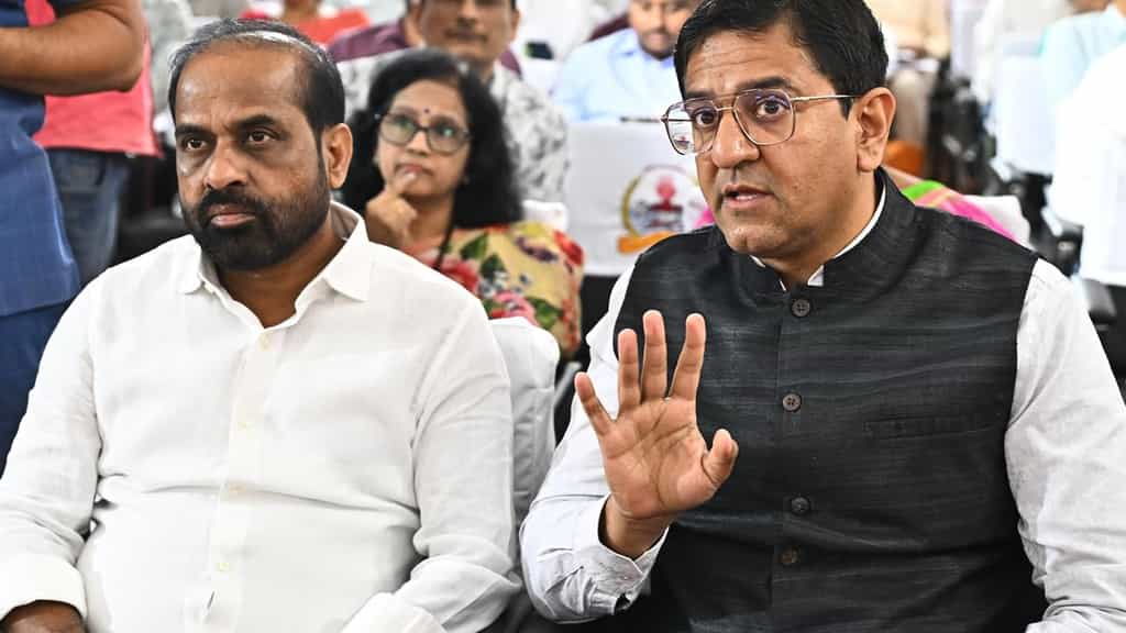 Absenteeism on the part of doctors will not be tolerated, says Health Minister