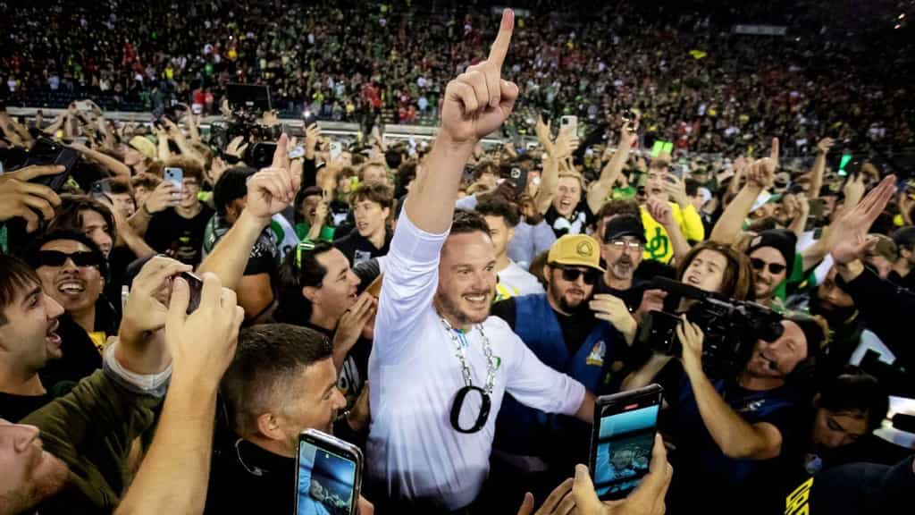 Inside Oregon's rise as a college football blue blood - ESPN