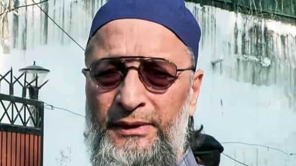 BJP sharply reacts to Owaisi's ‘Hijab-clad woman will become PM of India’ — ‘Constitution stops nobody, but…’ | Today News