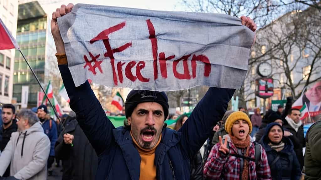 Protests held across European cities in solidarity with Iran protests