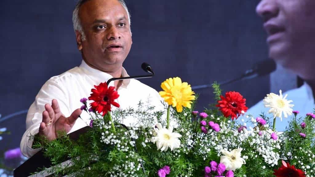 PM should speak on jobs not give history lessons, says Priyank Kharge