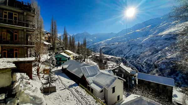 Himachal’s Sissu village shuts doors to tourists for 40 days to protect traditions | Today News