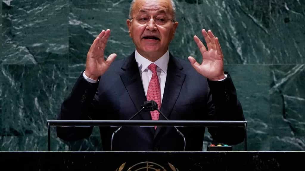 Ex-refugee takes over as UNHCR chief