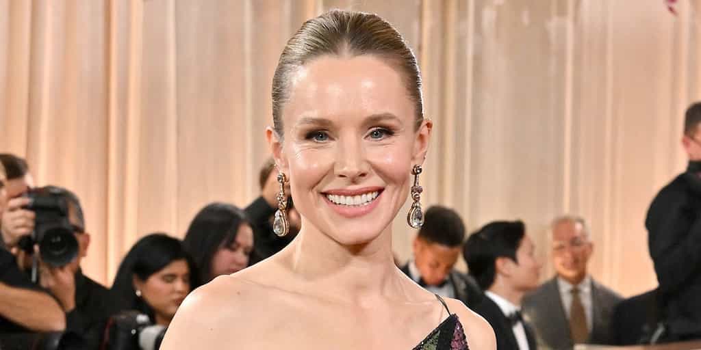 Kristen Bell’s Golden Globes Prep Included a Thong Hair Tie