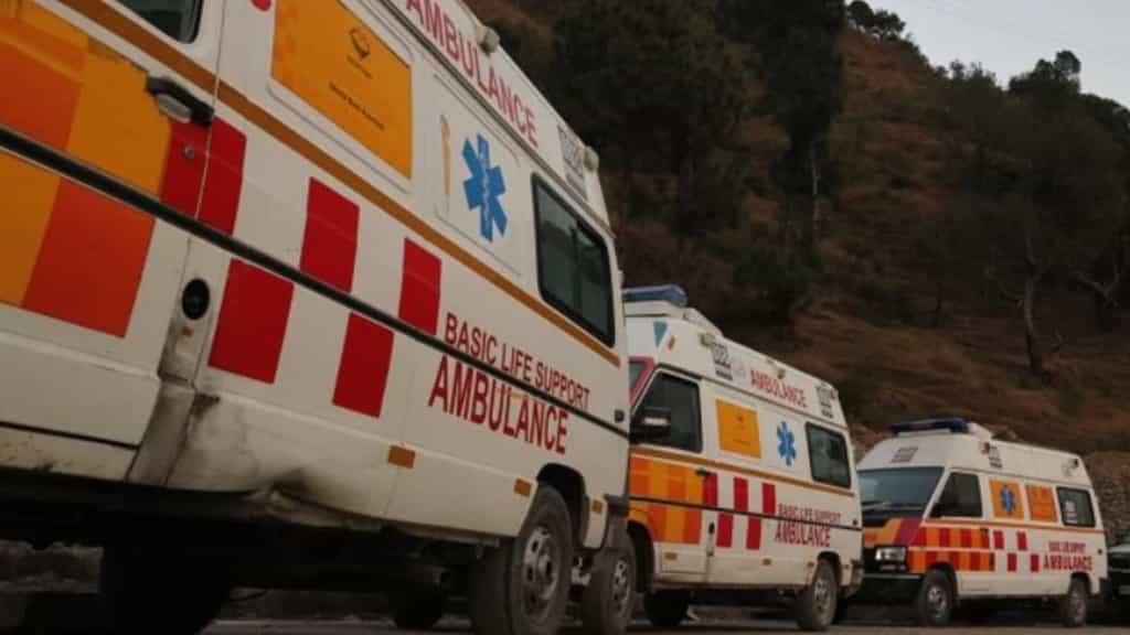 25-year-old man falls to death from terrace in Northwest Delhi, family suspect foul play