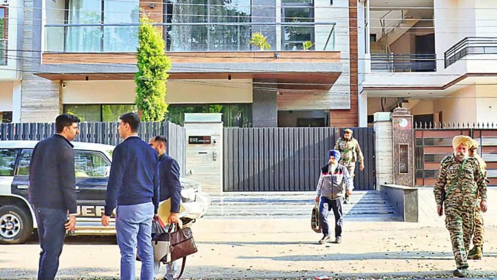 Fugitive Arsalan Chaudhary arrested at scene of crime in Canada’s biggest gold heist case