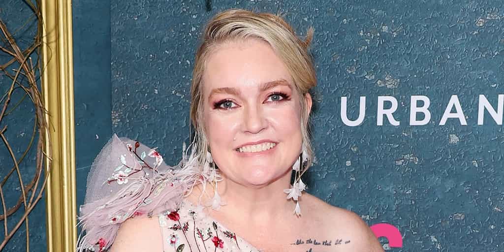 It Ends With Us Author Colleen Hoover Shares Cancer Diagnosis