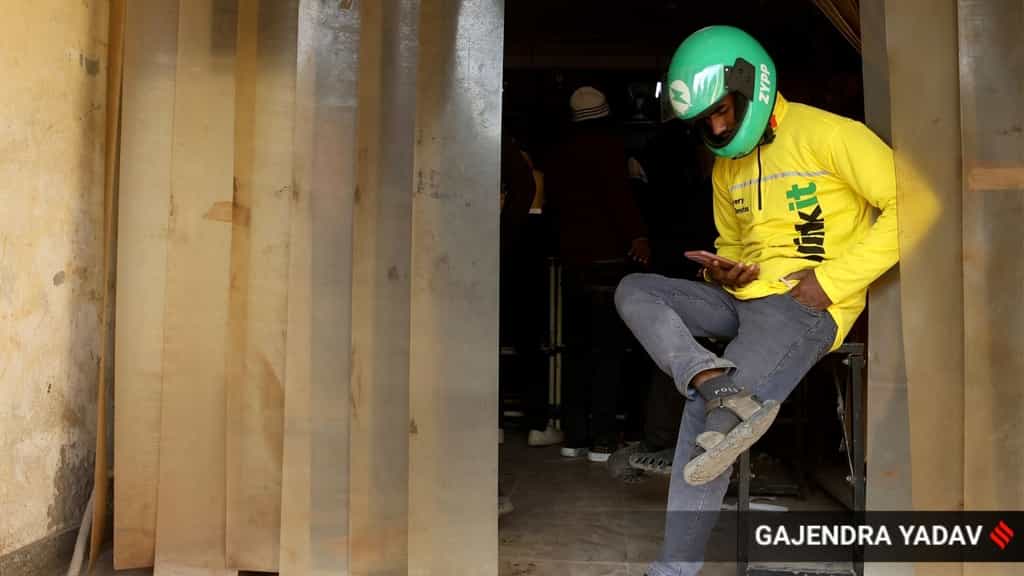 Delivering orders for Zomato, Blinkit, Swiggy | 10-minute window, 15.5 hours: My gig