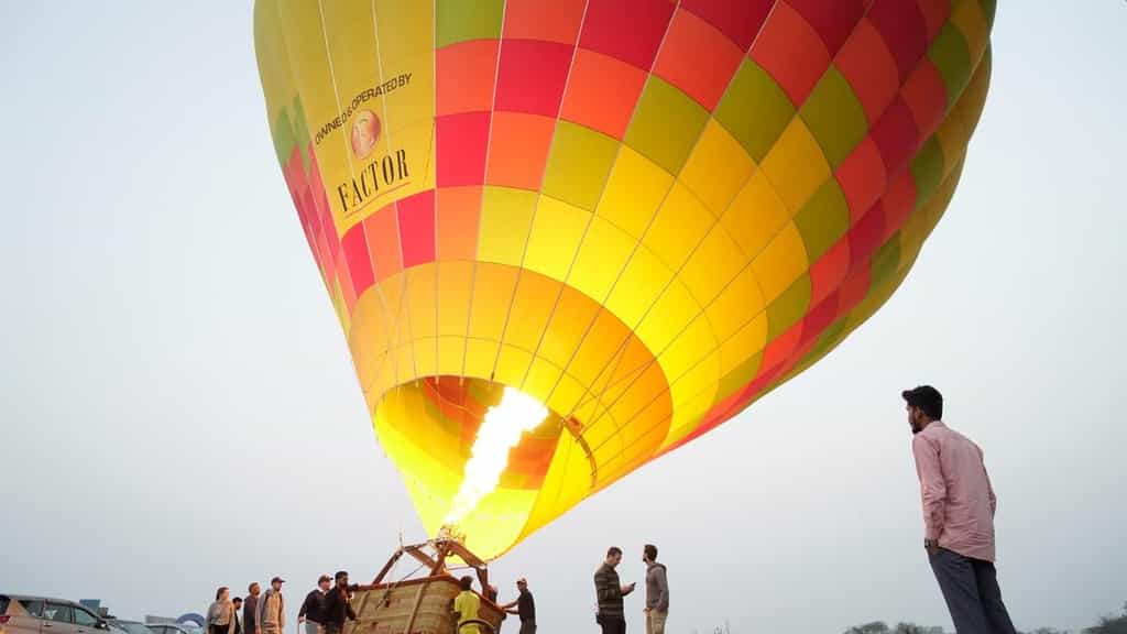 At dawn over Hyderabad, two hot air balloons drift to shape city’s tourism plans