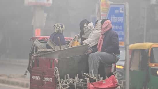 Gurugram records 0.8°C as cold wave keeps NCR in deep freeze