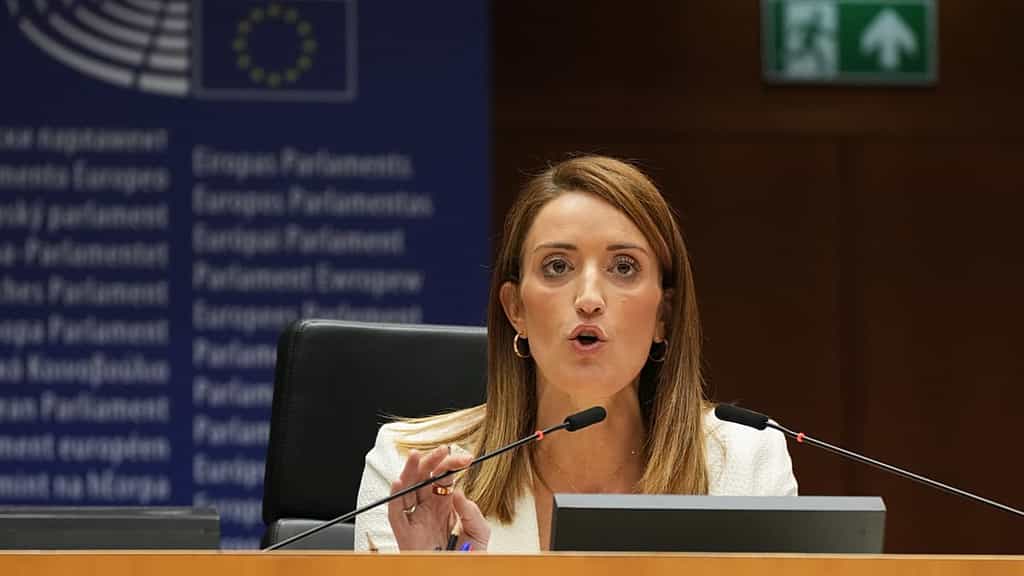 Exclusive: Metsola calls for action as Iranian regime 'on last legs'