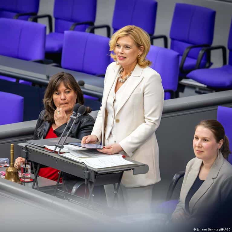 Germany: Bundestag president pushes changes to security