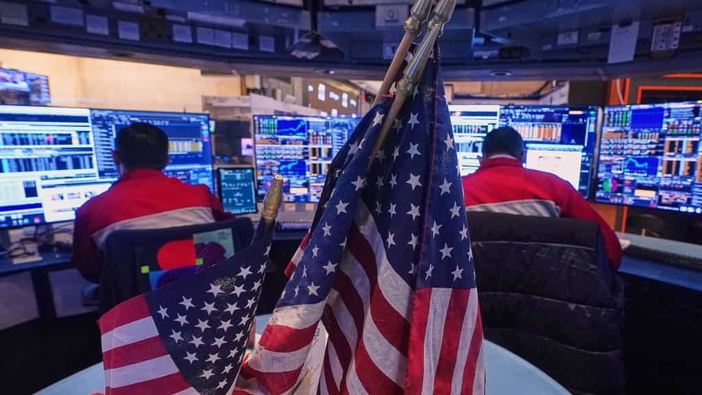 Hong Kong, China stocks to outpace US equities all year: analysts