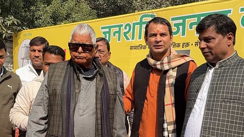 As Tej Pratap warms up to BJP, why Lalu is signalling a thaw in RJD chill